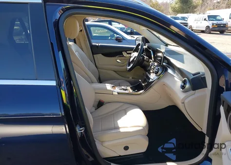 2017 Mercedes-Benz Glc 300 4Matic из США, поврежденный, VIN WDC0G4KB5HV009478